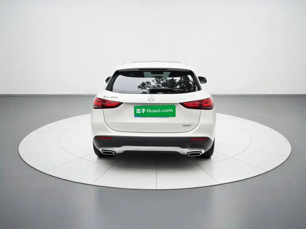 Mercedes-Benz GLA — миниатюра 5