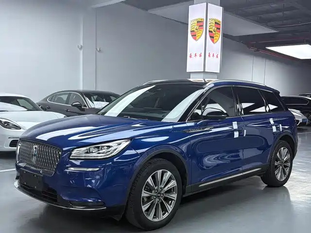 LINCOLN ADVENTURER 2022