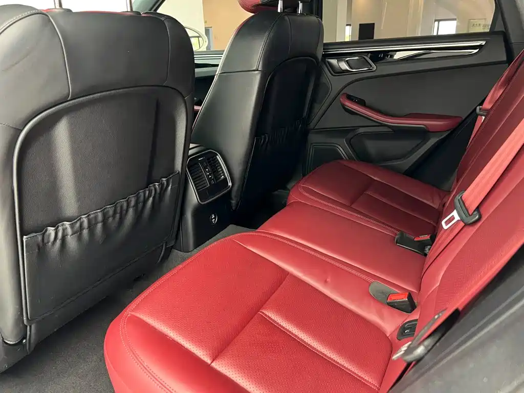 Porsche Macan — миниатюра 17