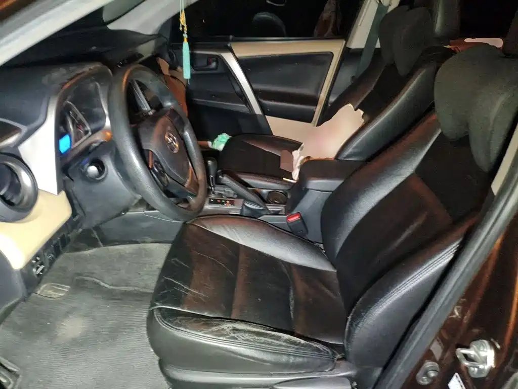 Toyota RAV4 — миниатюра 16