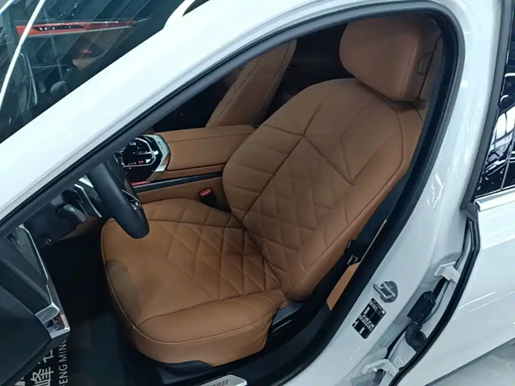 BMW 7 Series — миниатюра 15
