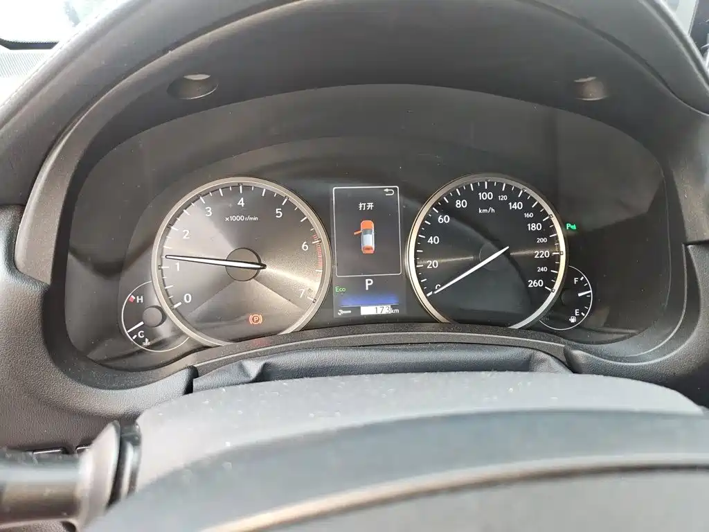 Lexus NX — миниатюра 12