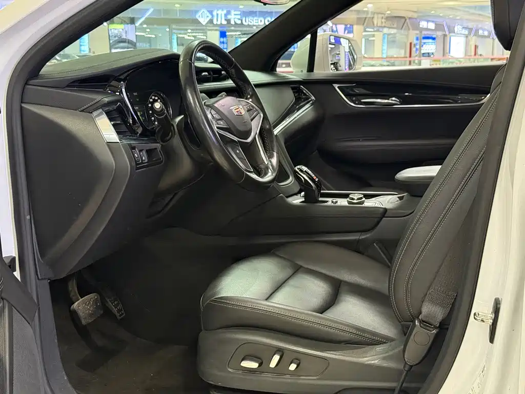 Cadillac XT5 — миниатюра 4