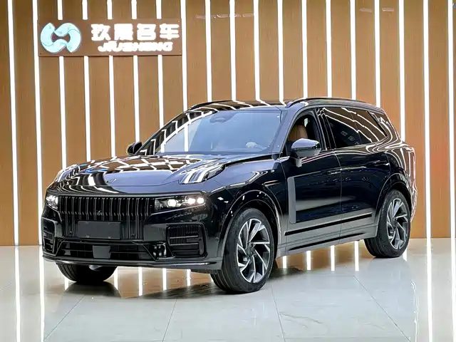 2022 Lynk & Co 09
