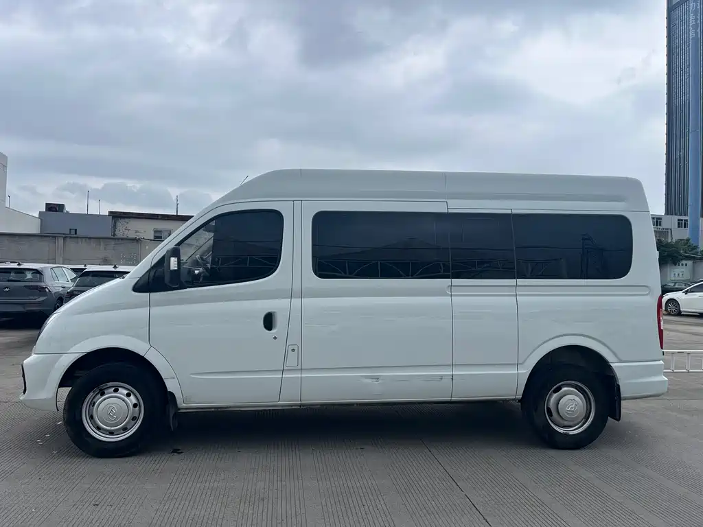 Maxus V80 2025 2.0T MT 127Ps 6/7/9 мест