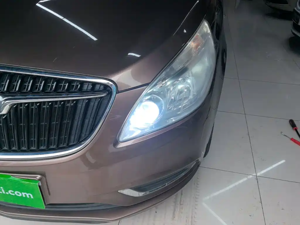 Buick GL8 — миниатюра 24