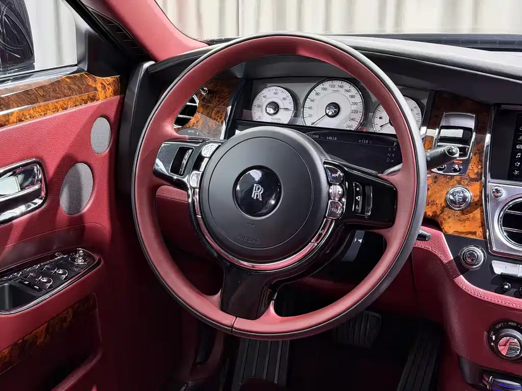 Rolls-Royce Ghost — миниатюра 8