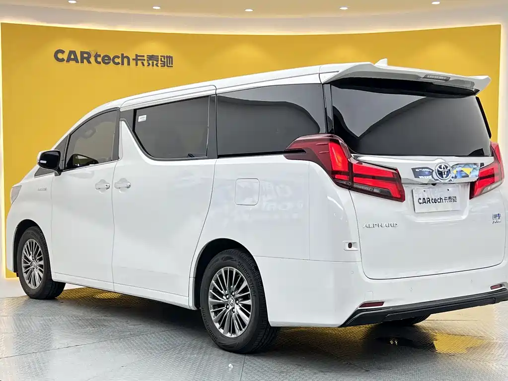 Toyota Alphard — фотографии объявления, Фото 30