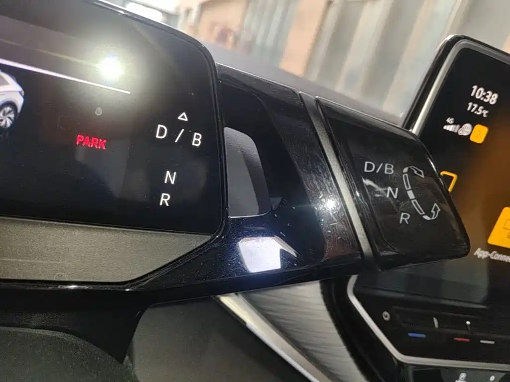 Volkswagen ID.4 Crozz — миниатюра 19