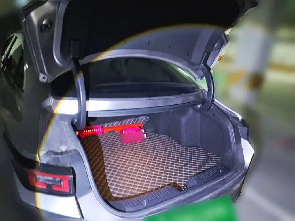 Changan Yida — миниатюра 10