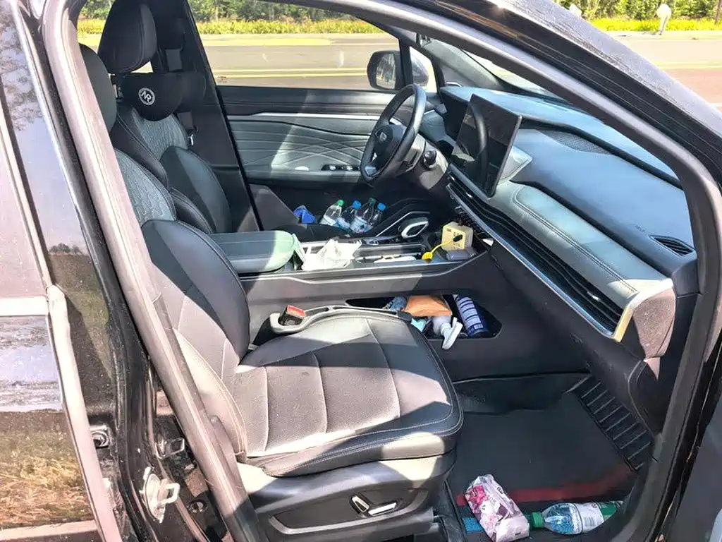 Geely Haoyue L — миниатюра 13