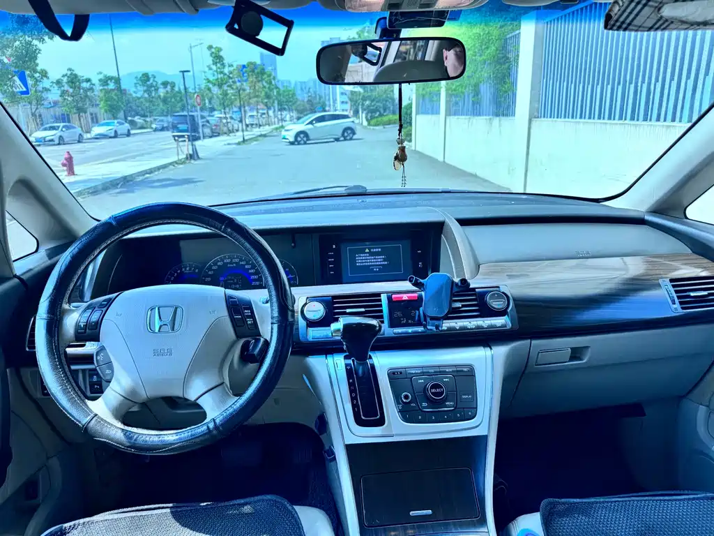Honda Elysion 2.4L VTi Luxury Edition, фото 6