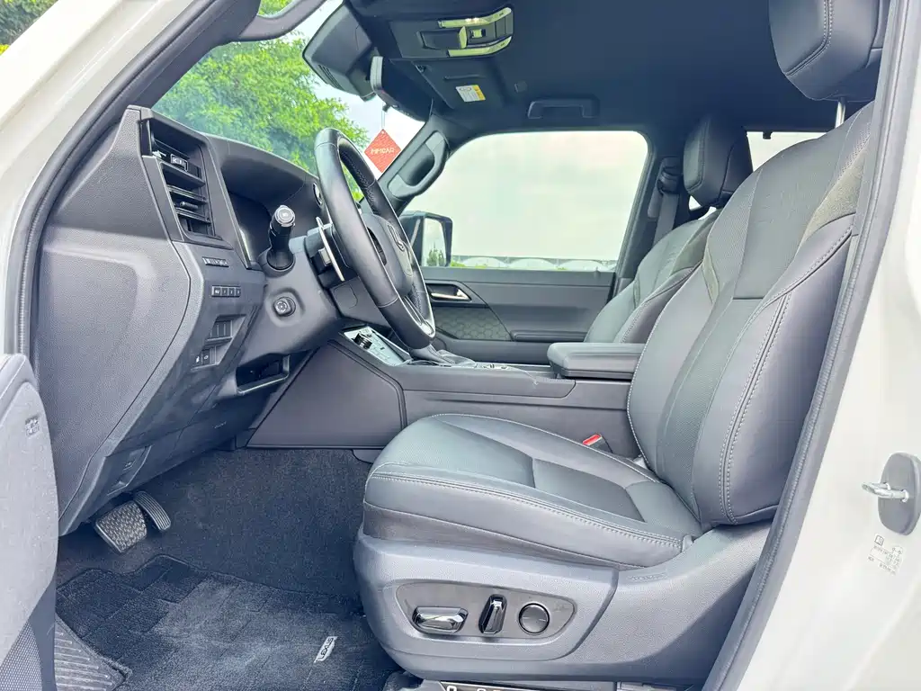 Lexus GX — миниатюра 13