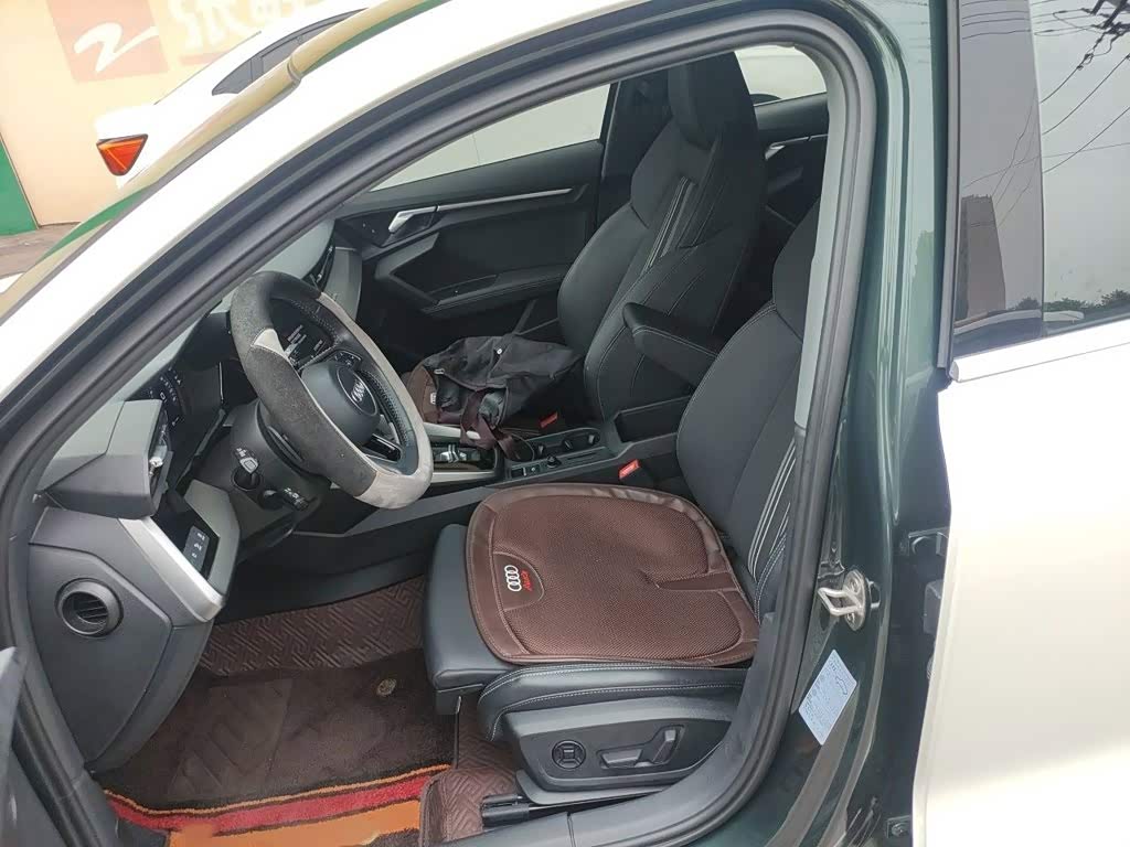 Audi A3 1.4 л 2022 г. Белый, пробег 15300 км