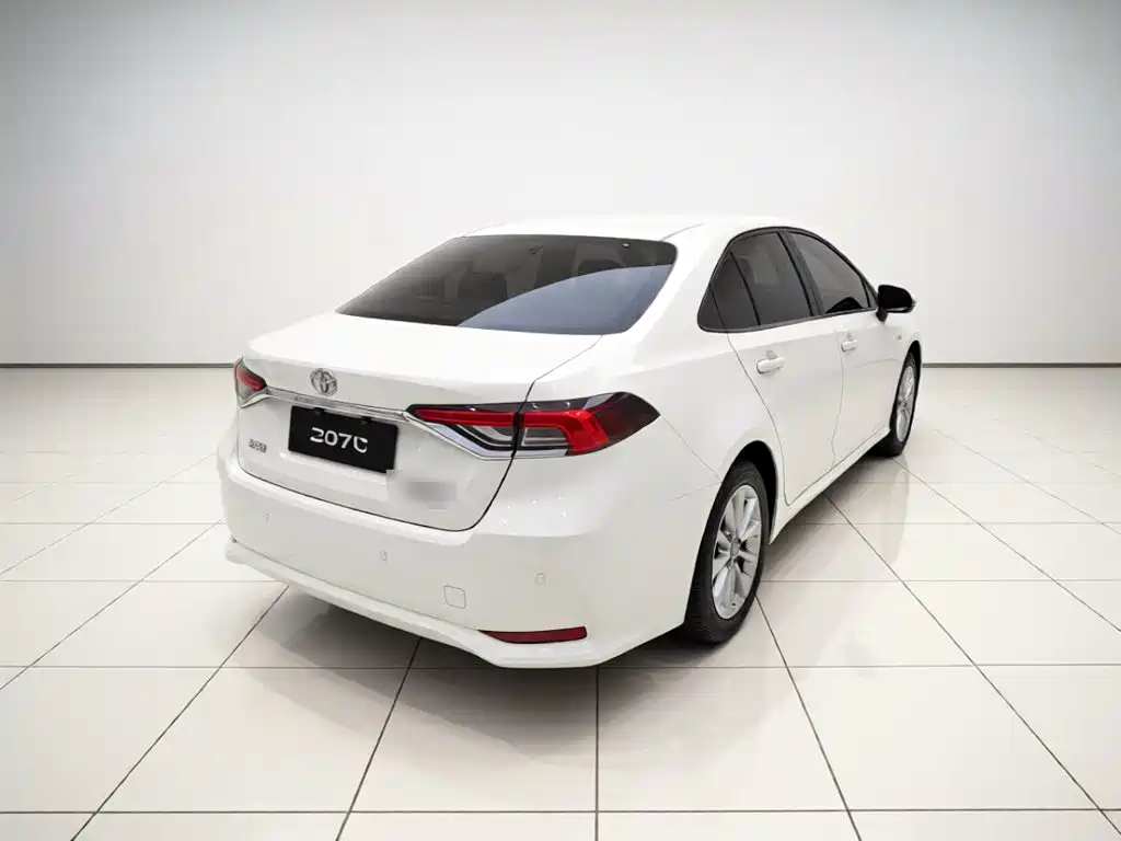 Toyota Corolla — миниатюра 6
