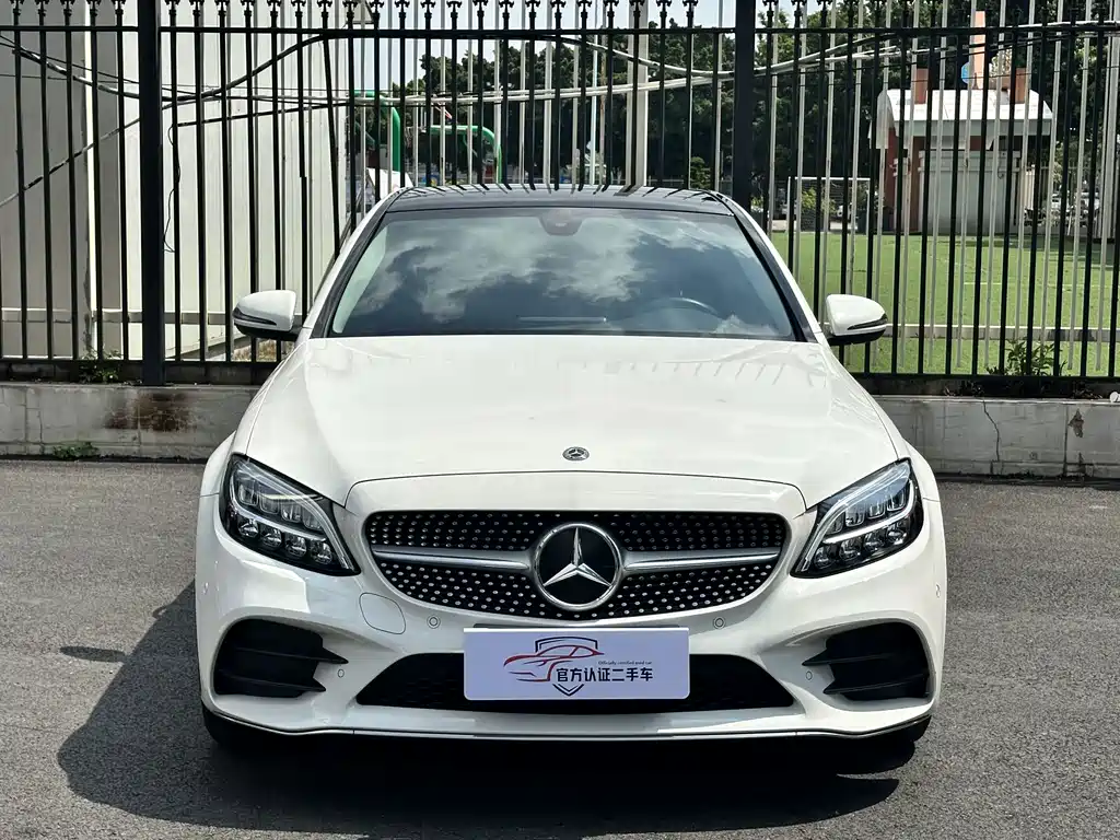 Mercedes-Benz C-Class — миниатюра 2