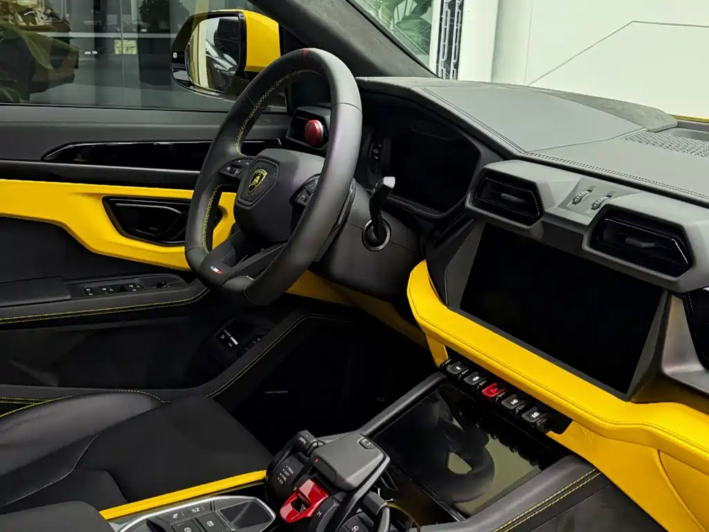 Lamborghini Urus SE 2025 4.0T Standard
