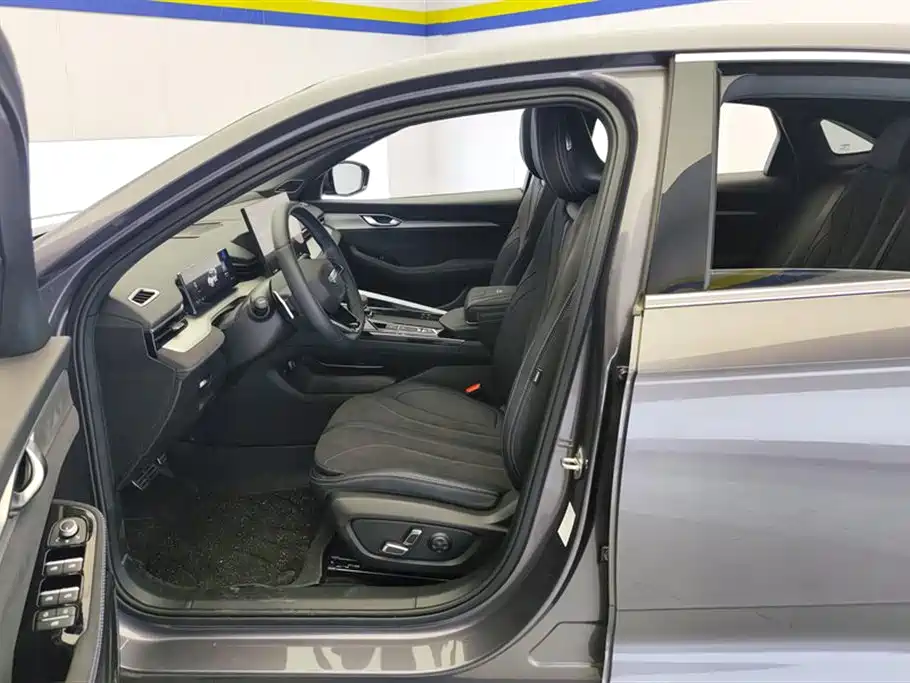 GEELY AUTOMOBILE XINGRUI