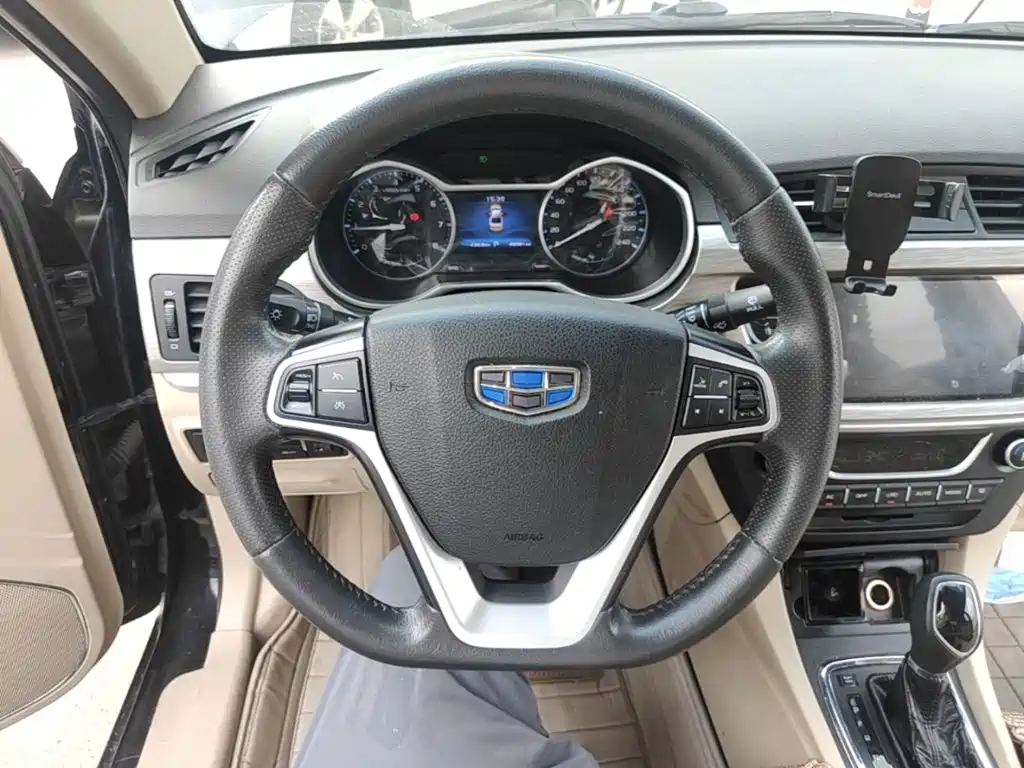 Geely Emgrand — миниатюра 11