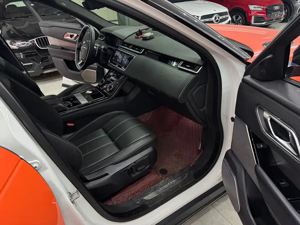 Land Rover Velar — миниатюра 17