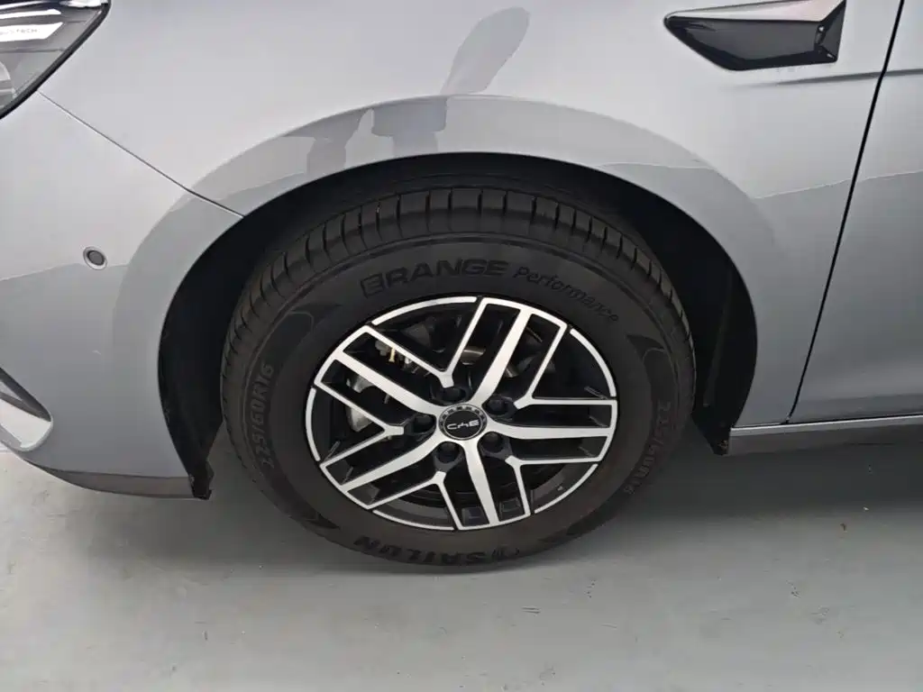 BYD Seal 05 DM-i — миниатюра 23
