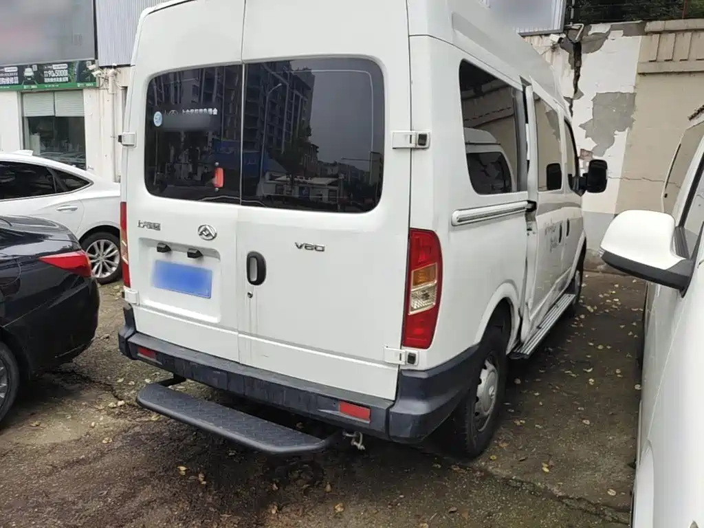 MAXUS V80 — миниатюра 7