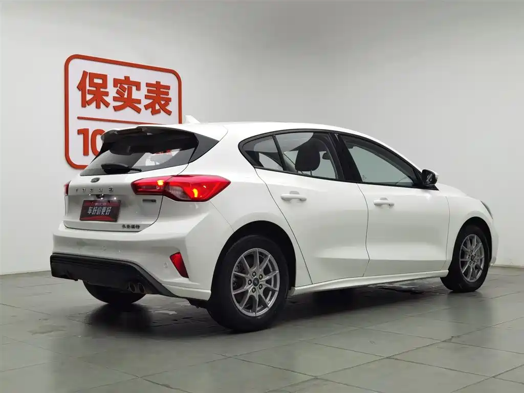 Ford Focus 2021 EcoBoost 180 AT