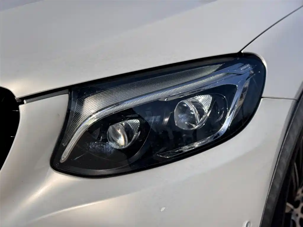 MERCEDES-BENZ GLC COUPE AMG