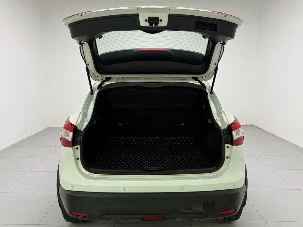 Nissan Qashqai — миниатюра 19