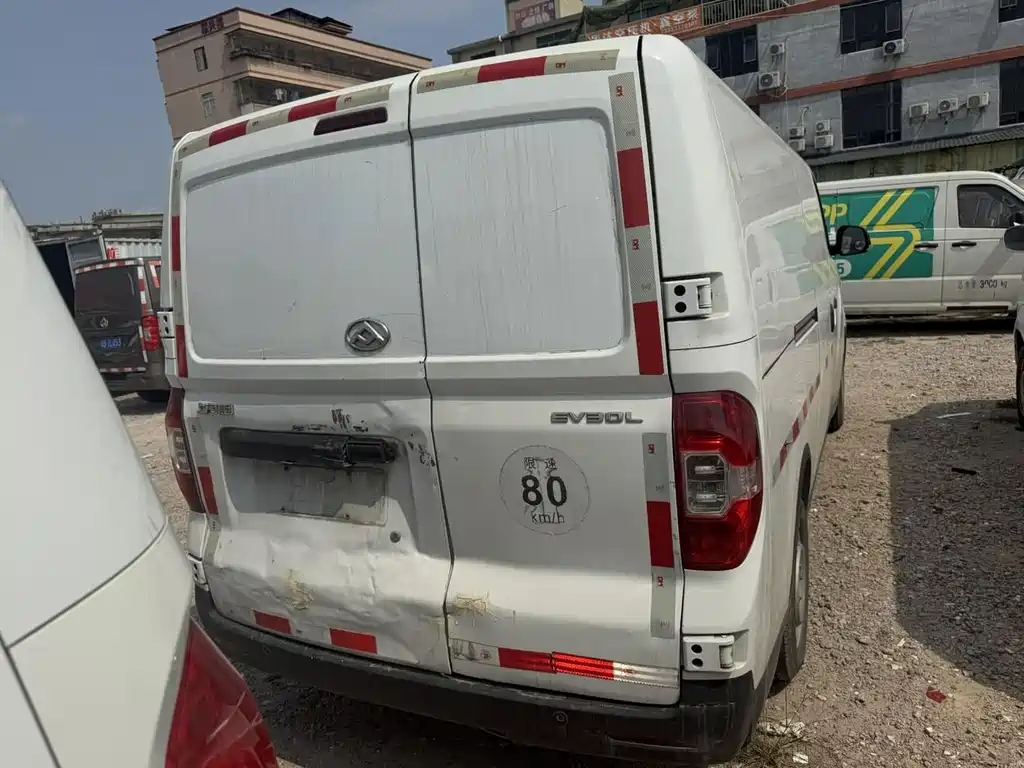 MAXUS EV30 — миниатюра 7