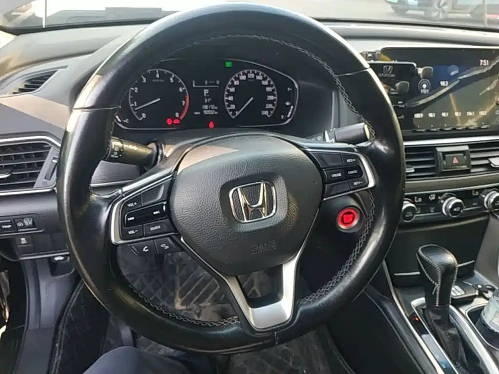 Honda Accord — миниатюра 11
