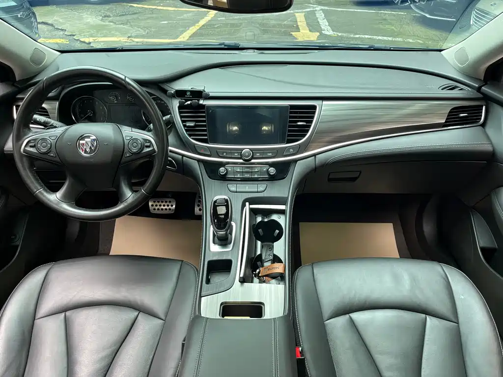 Buick LaCrosse — миниатюра 11
