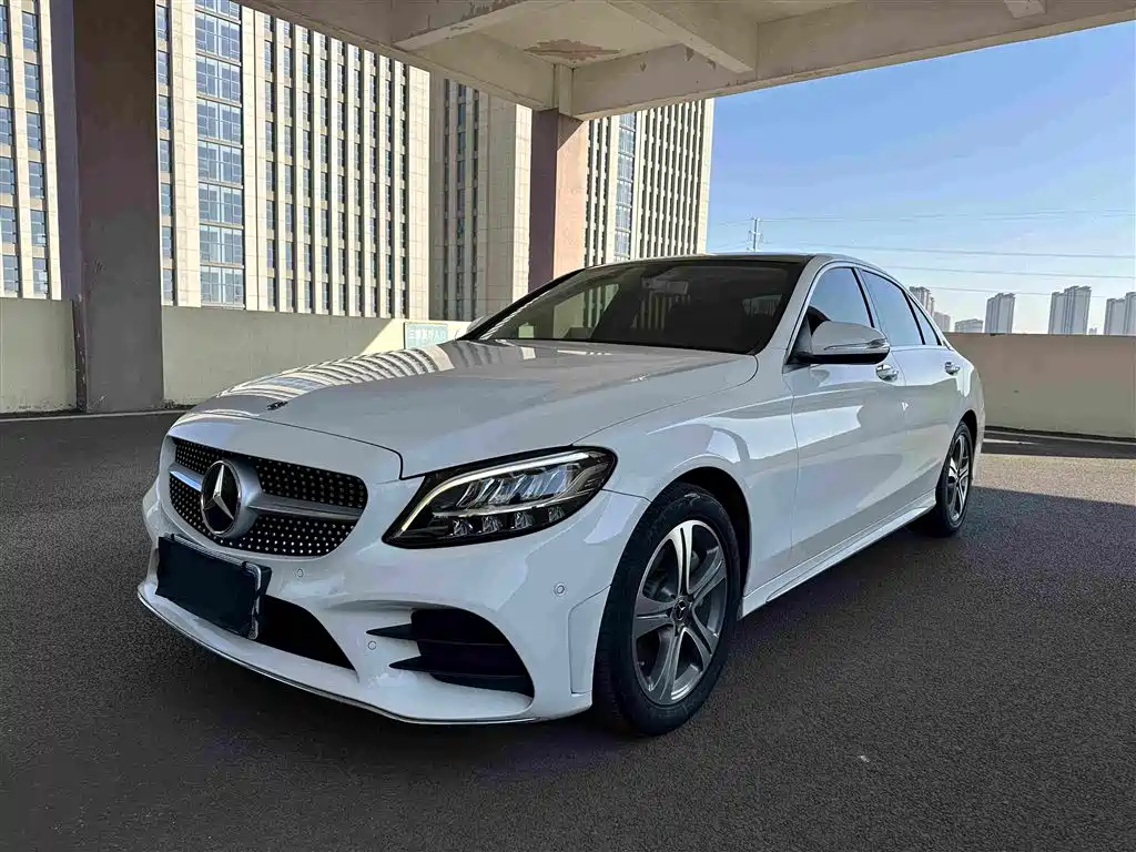 Mercedes-Benz C-Class — миниатюра 2