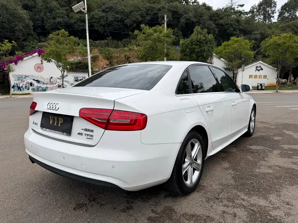 Audi A4L — миниатюра 5