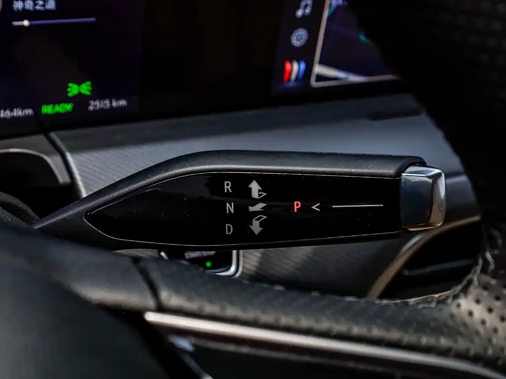 Buick GL8 Hybrid — миниатюра 18