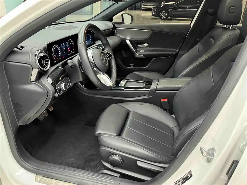 MERCEDES-BENZ A CLASS