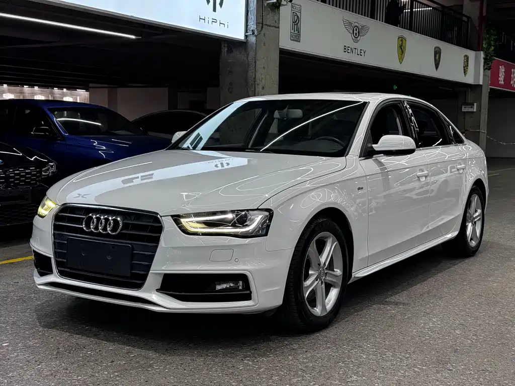 Audi A4L 2015