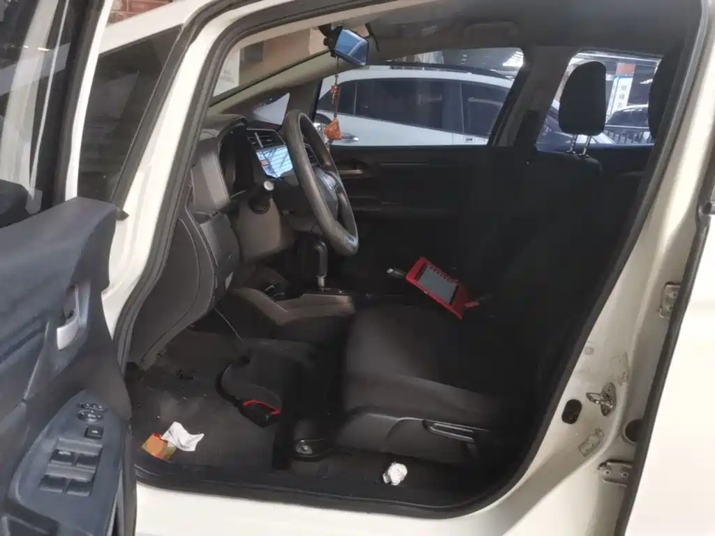 Honda Fit — миниатюра 15