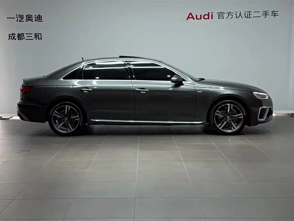 Audi A4L 2022 40 TFSI Luxury