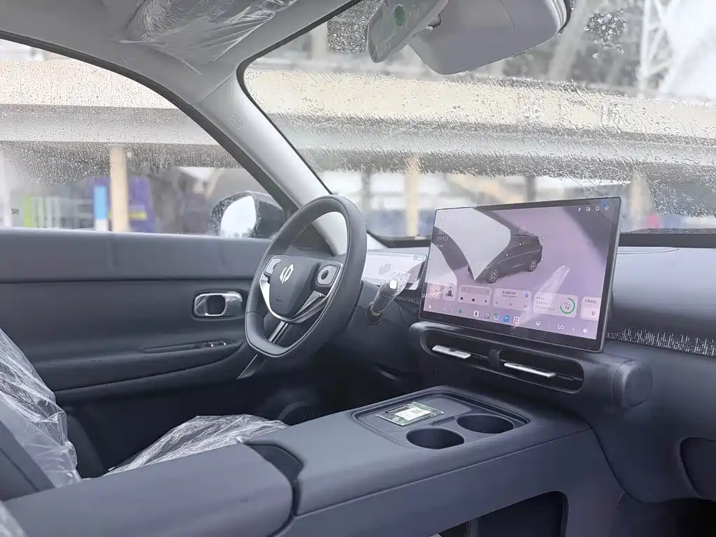 Leapmotor Leapmotor A10 — миниатюра 13