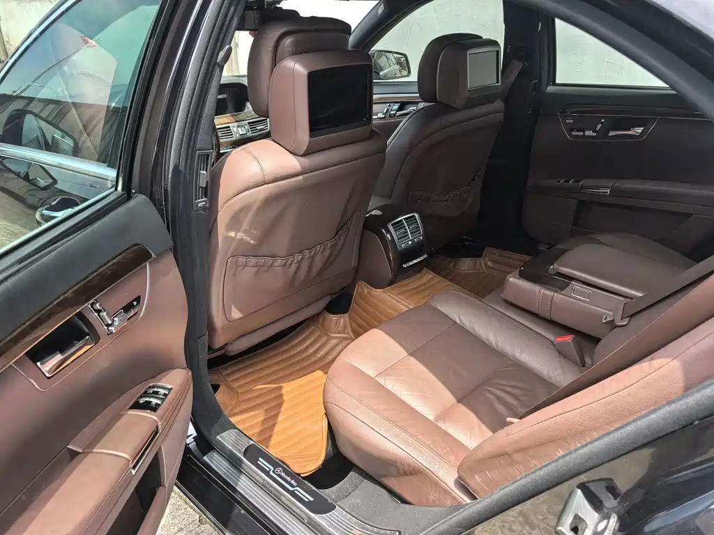Mercedes-Benz S-Class — миниатюра 9