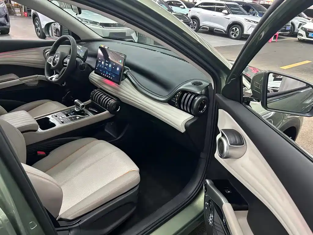 BYD Yuan Plus — миниатюра 15