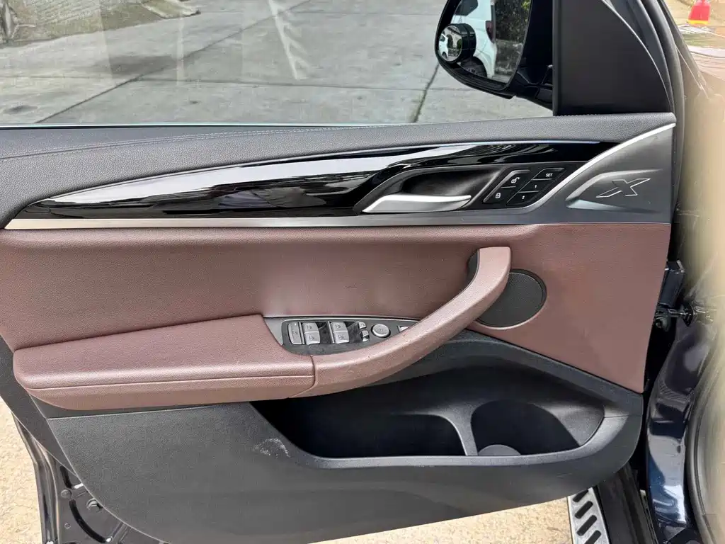 BMW iX3 2022 Lead