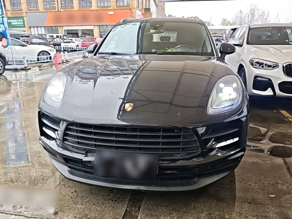 Porsche Macan — миниатюра 3