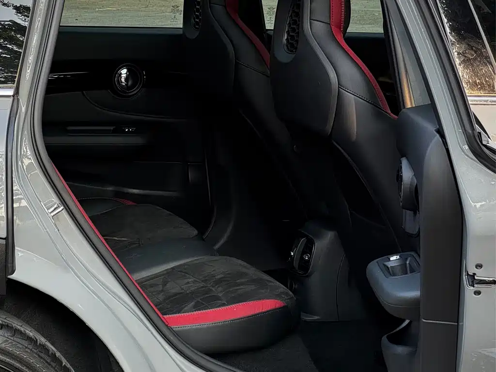 MINI Mini JCW Clubman — миниатюра 8