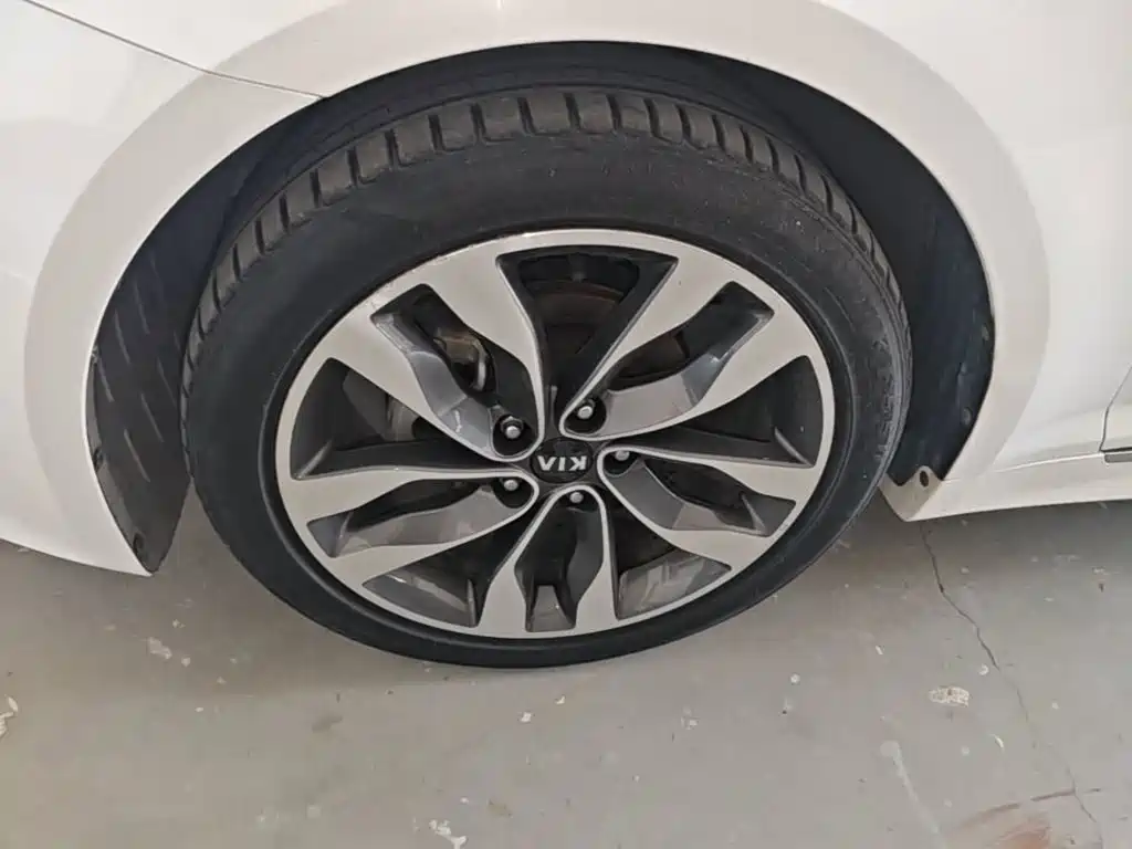Kia K5 — миниатюра 23