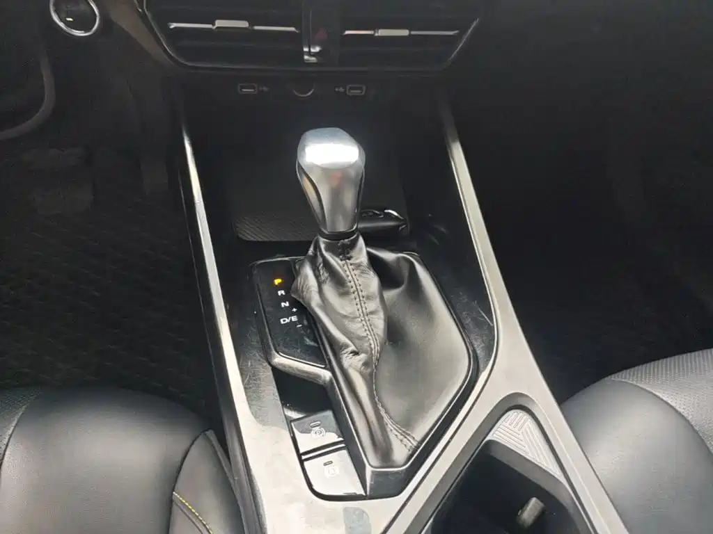 Roewe i5 — миниатюра 14
