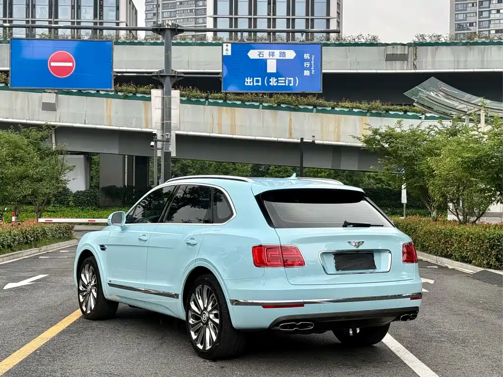 Bentley Bentayga 4.0T V8, фото 9