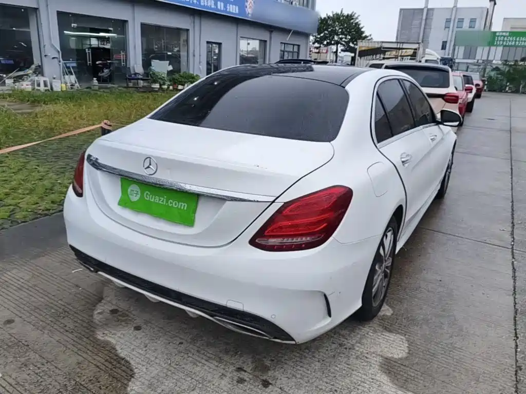Mercedes-Benz C-Class — миниатюра 7