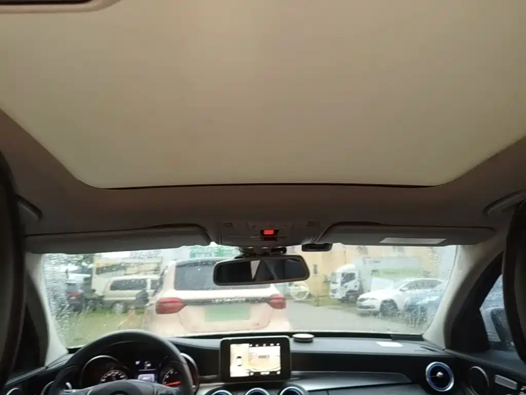 Mercedes-Benz C-Class — миниатюра 18